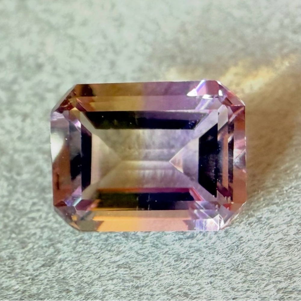 Natural Bolivian Ametrine 2.125 ct Emerald Cut Purple & Gold BiColor Gemstone - Picture 9 of 10
